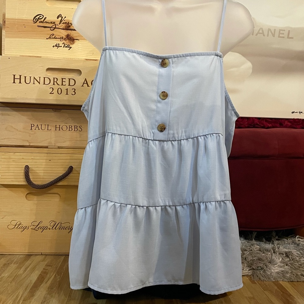 Paper Crane sleeveless chambray top. Size L